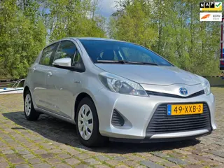 Toyota Yaris 1.5 Full Hybrid Aspiration 2e eigenaar dealer onderhouden navigatie achteruit camera cr