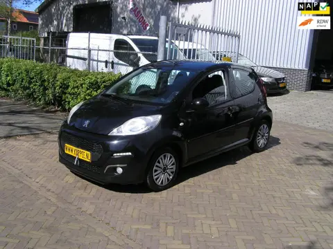 Peugeot 107 1.0 Active nap pas airco nieuwe apk