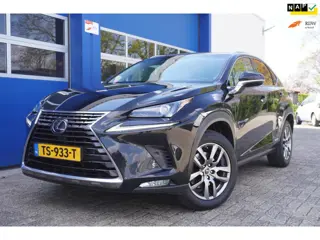 Lexus NX 300h AWD