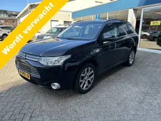 Mitsubishi Outlander 2.0 PHEV instyle 4WD Leder Navi Xenon Camera