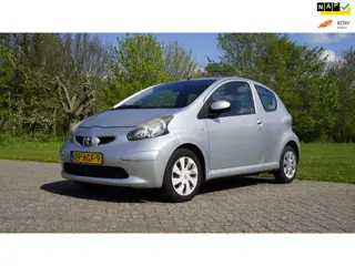 Toyota Aygo 1.0-12V + Navigatie