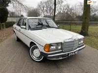 Mercedes-Benz 200-280 (W123) 200 D W123 Oldtimer WIT AUTOMAAT