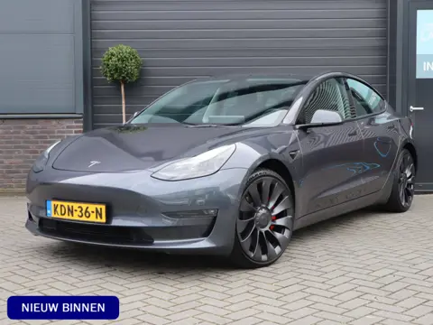 Tesla Model 3 Performance AWD 75 kWh | 92.6% SOH | FSD 3 | Stuur, stoel en achterbank verwarmd