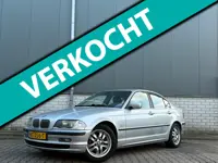 BMW 3-serie 320i Sedan-Handgeschakeld-6 cilinder-Xenon-Sport stoelen