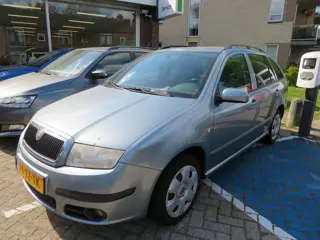 Skoda Fabia Combi 1.4-16V Spirit+2007 (VEER VOOR GEBROKEN, DUS GEEN APK)