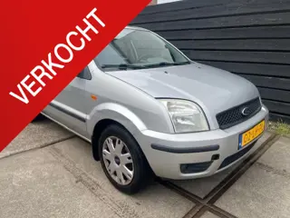 Ford Fusion 1.4-16V Trend NAP/5DEURS/TREKHAAK/NIEUWE APK!