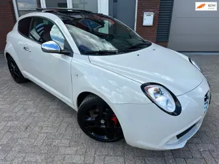 Alfa Romeo MiTo 1.4 T SBK / Pano / Leder / PDC / AUT
