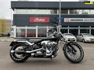 Harley Davidson Chopper 103 FXSB Softail Breakout