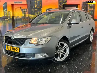 Skoda Superb Combi 1.8 TSI Ambition Trekhaak|Parkeer Sensor