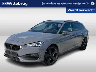 CUPRA Leon Sportstourer 1.4 e-Hybrid 245PK Black Edition / Panorama dak / Virtual Cockpit / Lederen 