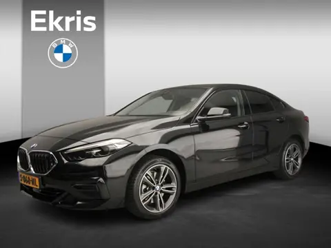 BMW 2 Serie Gran Coupe 218i | LED | Navigatie | Stoelverwarming | Sportstoelen | DAB | Alu 17 inch