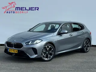 BMW 1-serie 120 M Sport Design Edition Stoelverwarming | LED | Clima | Cruise | Navigatie | CarPlay 