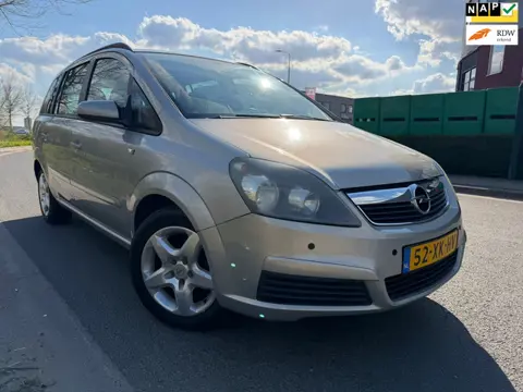Opel Zafira 1.6 Enjoy BJ 2007 AIRCO/CRUIS/7 PERSOONS/APK NETTE AUTO !!!