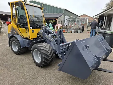 Eurotrac W12-ICF 830 (bj 2026)