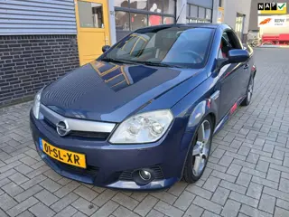 Opel Tigra TwinTop 1.4-16V Linea Rosso