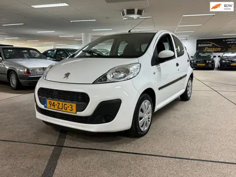 Peugeot 107 1.0 Access Accent nieuwe Apk Airco. 5 deurs