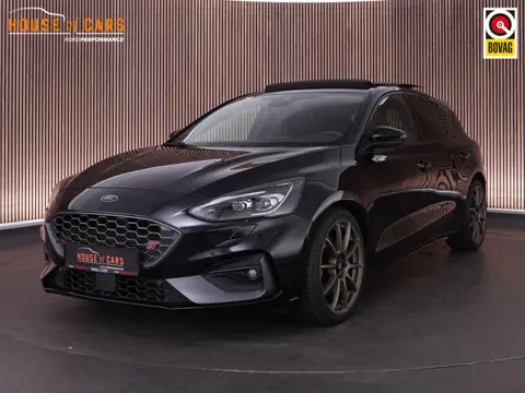 Ford Focus ST-3 2.3 280pk |dealer onderhouden|19" sparco|panoramadak|head-up|B&O|adaptive LED|Apple 