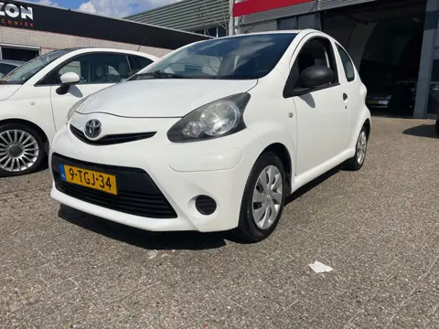 Toyota Aygo 1.0 VVT-i Now airco