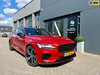 Volvo V60 2.0 T8 Recharge AWD R-Design