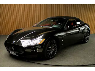 Maserati GranCabrio 4.7 Bose Sound - Stoelverwarming - Black Back - Apple Carplay