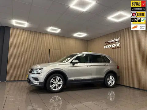 Volkswagen Tiguan 1.4 TSI ACT Highline * Automaat / Panoramadak / Virtual cockpit / NL Auto *