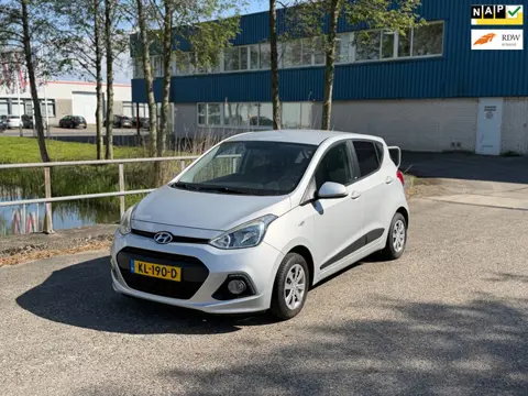 Hyundai I10 1.0i i-Motion Go! 2017!Navi!Airco!Tel.voorbereiding!