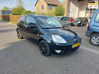 Ford Fiesta 1.6-16V First Edition