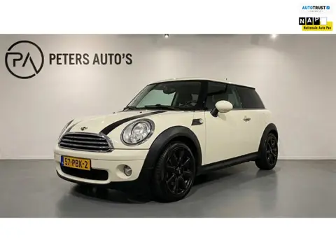 Mini Mini Clubman 1.6 One Business Line Clima/PDC/Navi/Cruise/Pano