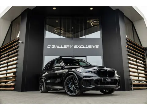 BMW X5 xDrive45e High Executive - Skylounge | Laser | Origineel NL | Dealeronderhouden | Eerste eige