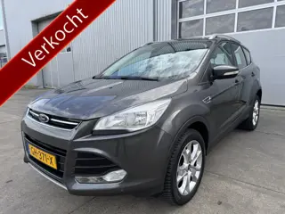 Ford Kuga 1.5 Titanium Clima Cruise Camera Trekhaak zeer lux.