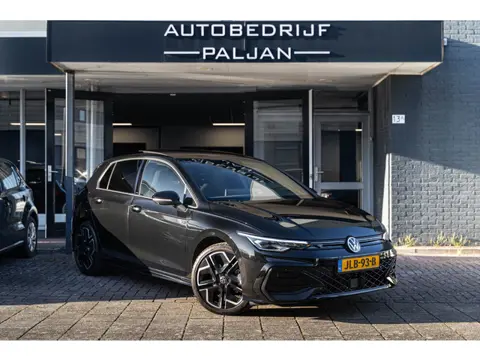 Volkswagen GOLF 1.5 eTSI Edition 3x R-line, FABRIEKSGARANTIE, PANO, KEYLESS,CARPLAY, VOL