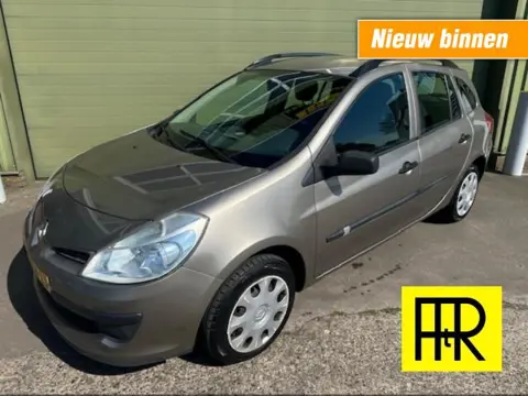 RENAULT CLIO Estate 1.2 - 16V Expression 