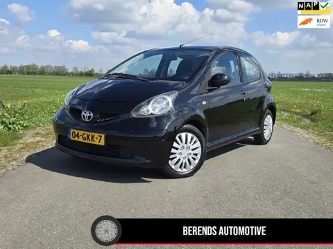 Toyota Aygo 1.0-12V + I Airco I Nwe APK I Elektische Ramen