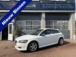 Volvo C30 1.8 Sport Bj 2008 apk 08-2026 Sportieve auto 127pk Navi,18inch,Cv,Airco