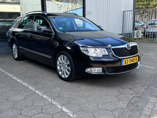 Skoda Superb Combi 2.0 TDI Ambition 4x4 Business Line/ Airco/Leder/Navigatie/