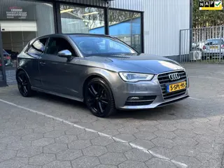 Audi A3 1.6 TDI ultra Edition/Airco/Leder/Navigatie/