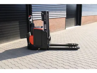 BT toyota swe200d stapelaar elektrische (bj 2014)