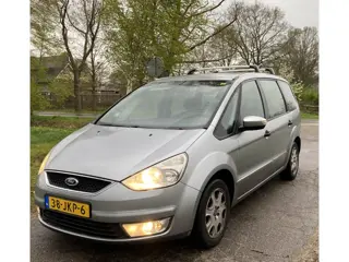 Ford Galaxy 7,personen 2.0-16V Trend (bj 2007)
