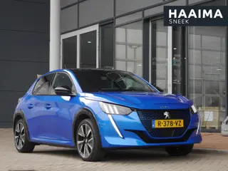 Peugeot e-208 EV GT Pack 50 kWh | Achteruitrijcamera | Dodehoek detectie | Keyless entry en start | 