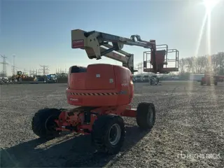 JLG 450AJ (bj 2015)