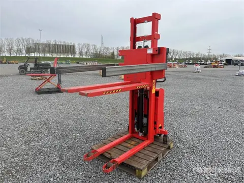 Logitrans SELFR1002 Electric Stacker (bj 2020)