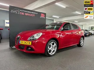 Alfa Romeo Giulietta 1.4 T Sprint/ NL auto/ Automaat/ LMV/ Parkeersensoren achter