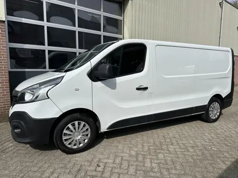 Renault Trafic 1.6 dCi T29 L2H1 Airco,Cruise,Navi,Pdc,Trekh 3 persoons