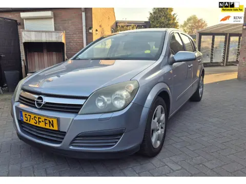 Opel Astra 1.6 Edition Airco Cruise 16 Inch Sportvelgen