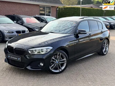 BMW 1-serie 125i M Sport|Nieuwe Ketting|Leder|Camera|Dakje|18 inch M|Climate control|Cruise control|