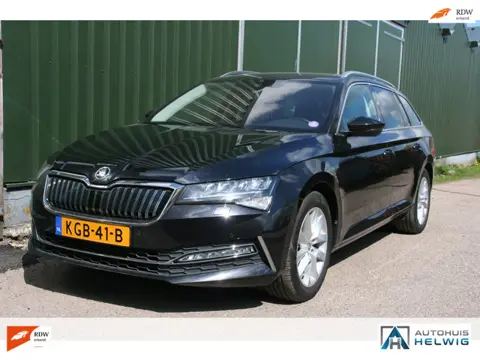 Skoda Superb Combi 1.4 TSI iV Business Edition Plus, CLIMA, NAVIGATIE, CAMERA, VIRTUEEL DASHBOARD, S