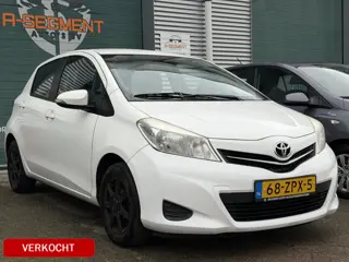 Toyota Yaris 1.0 VVT-i Aspiration / Camera / Nap / 5-drs / lichtmetalen Velgen