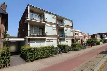 Woning aan de Amsterdamsestraatweg te Utrecht
