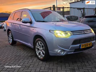 Mitsubishi Outlander 2.0 PHEV Instyle+ 2e eigenaar Automaat leerbekeleding stoelverwarming open dak 