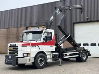 Scania T 93 M - 250 / Manual / Full Steel / Crane / Hooklift / Only 337.879 km / 1st owner / Torpedo